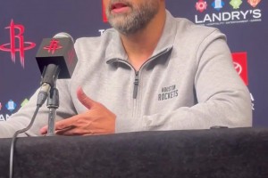 火箭GM：我不会为了签控卫而签控卫！传控好没防守没投篮也没用